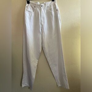 Women’s vintage white pants